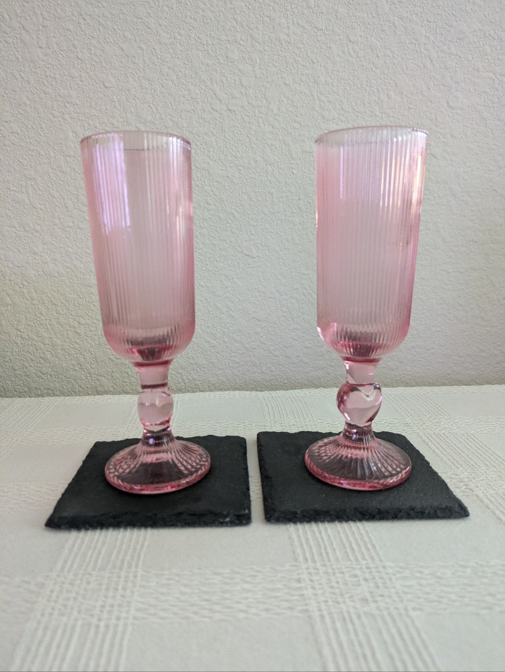 Vintage Malibu Pink Ribbed Stemmed Champagne Flutes - Set Of 2 - Brand New! 🥂🥂